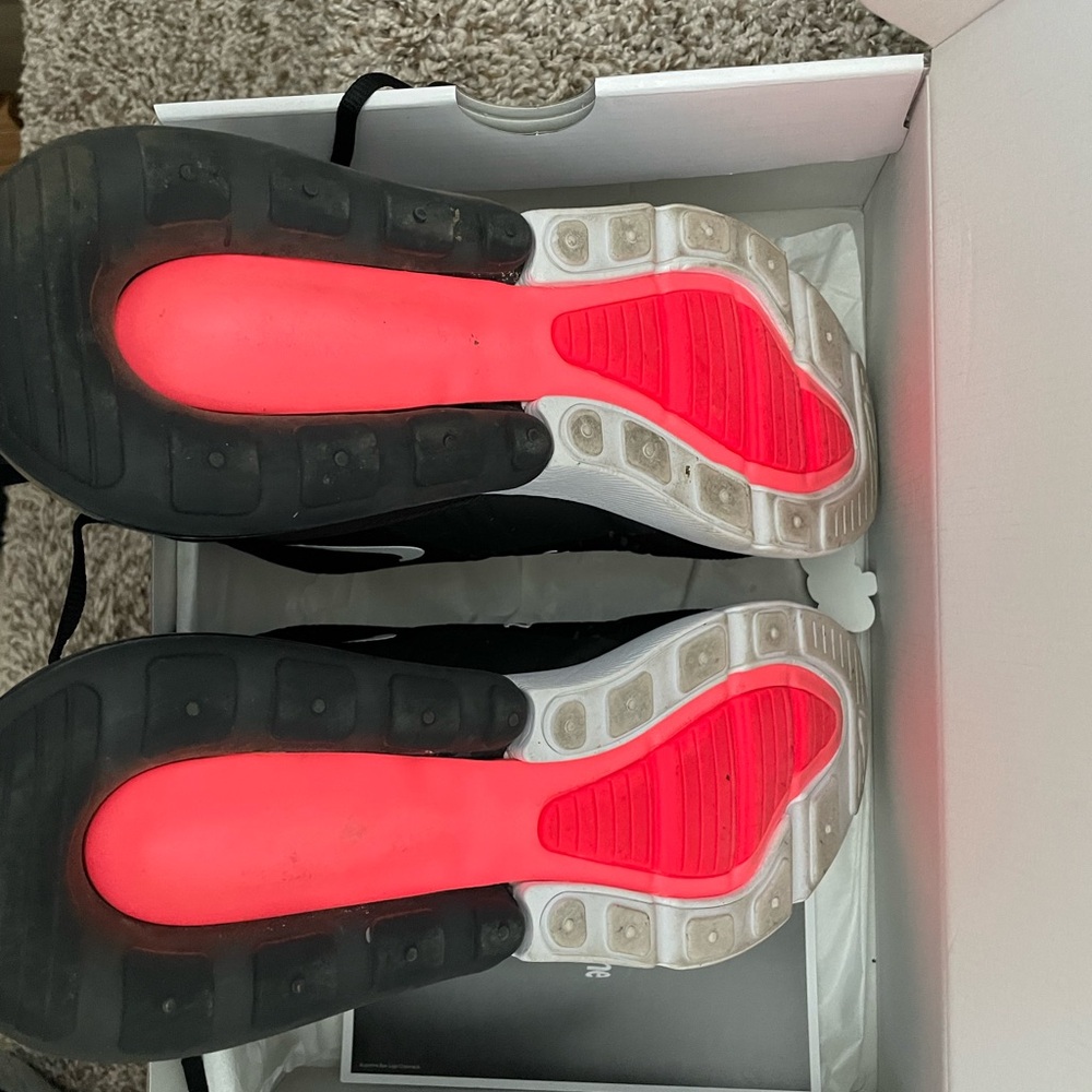 Nike Air Max 270 Black and White Sneakers - Picture 5 of 8